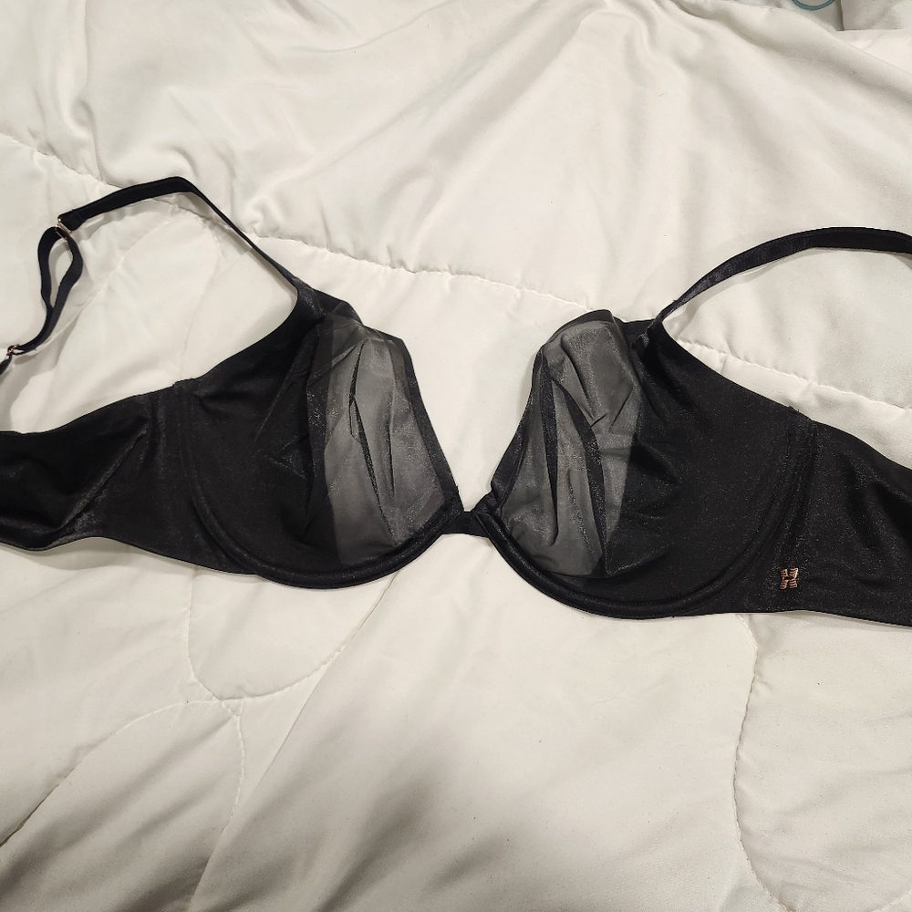 Savage X Fenty Savage Not Sorry Low Plunge Unlined Glissenette Bra Black